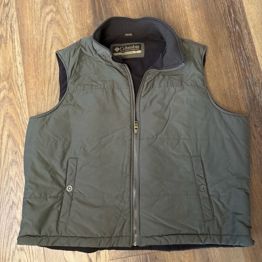 Columbia Men's Green Puffer Vest
